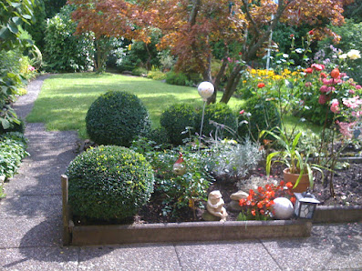 Blumen Müller; Gartenbaudienstleistungen