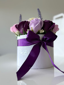 Ellen Flowers Studio