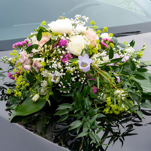 Blumenladen am Friedhof - Blumenherzen, Katrin Schauroth