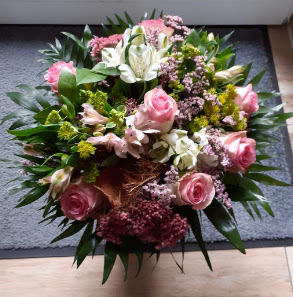 Prom de la Fleur by Hannes Schrader