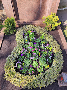 Stockers Friedhofsgärtnerei & Gartenpflege