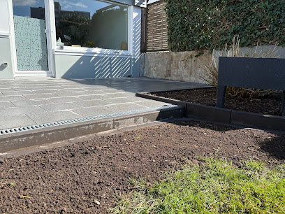 Marcel Rossenbach – Garten- und Landschaftsbau Erdarbeiten, Erdmodellierung, Abbrucharbeiten, Pflasterarbeiten, Tiefbau,