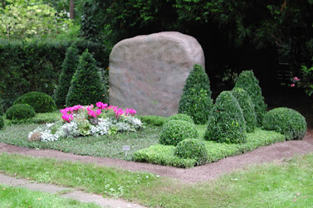 Gartenbau und Friedhofsgärtnerei Wolfgang Schmitz GmbH