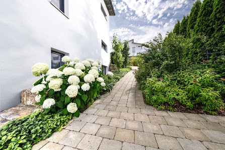 Storz Garten-und Landschaftsbau GmbH & Co. KG