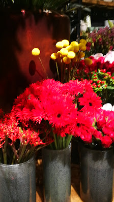 FIORI BLUMENSTYLISTEN Blumenladen Düsseldorf Lieferservice