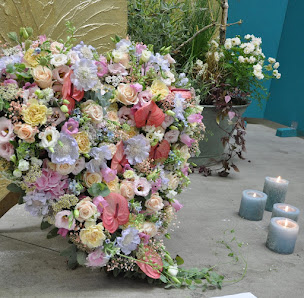 Blattgold - florales Design ehem. Blumeninsel Kreißl