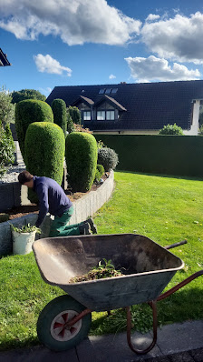 Exklusivgärten Gartenpflege Sebastian Grab