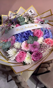CHERRY BLOSSOM Blumenladen: Exklusive Blumensträuße, Boxen & Geschenkideen