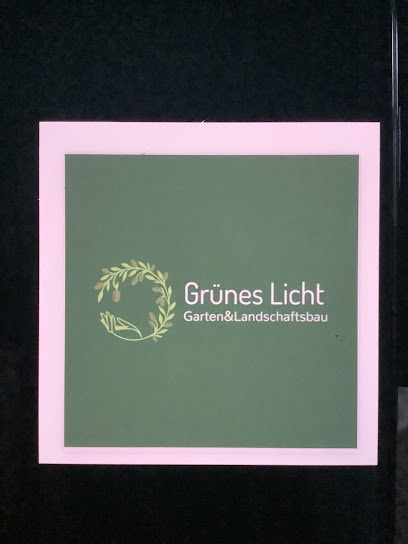 Grünes Licht Garten Landschaftsbau