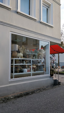Sophi's & Kate's FLOWER STORE