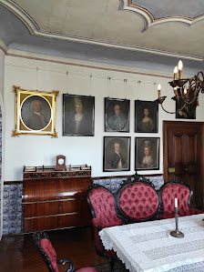 André - Blumen-Steinfiguren-Gewürze-Essige-Öle-Und-vieles-mehr
