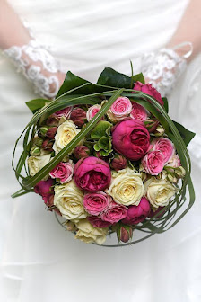 Anette Braun rosenrot flowers & more