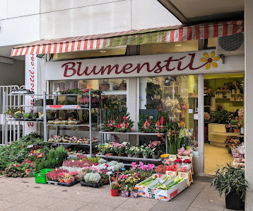 BLUMENSTIL