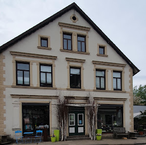 Blumen Schwake, Garten- und Landschaftsbau, Blumenfachgeschäft, Friedhofsgärtnerei