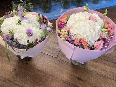 Blumen & Hao