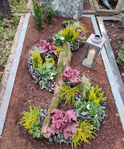 Held Friedhofsgärtnerei & Garten- und Landschaftsbau
