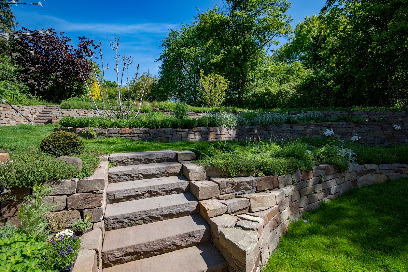 Gartenbauer in Frankfurt am Main West