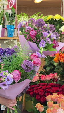 Blumenladen im Ubhf Alt Mariendorf