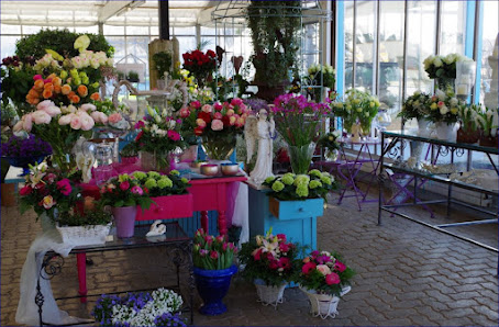 Gärtnerei und Blumenhaus Walliser mit 24 Std. Blumenautomat