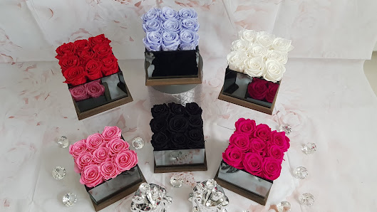 LIND FLOWERBOX | Geschenkideen, Infinity Rosen & Bären (Rosenbären, Rosenboxen...)