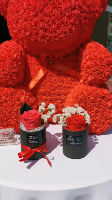 LIND FLOWERBOX | Geschenkideen, Infinity Rosen & Bären (Rosenbären, Rosenboxen...)