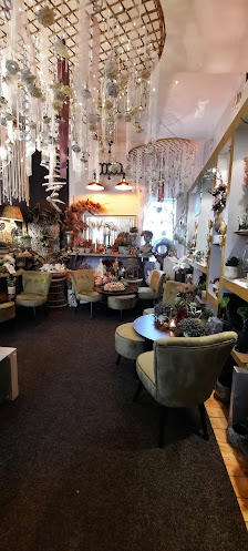 Flower Lounge & Atelier