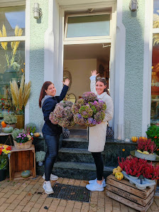 Flower Lounge & Atelier