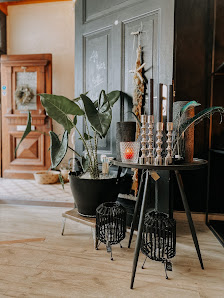 Kontrast Blumen Atelier