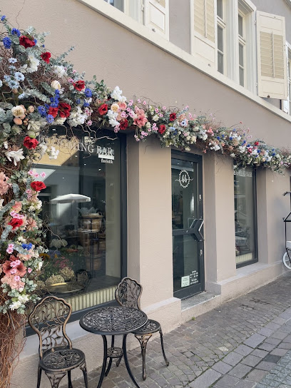 Blooming Bar