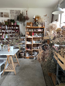 urwüchsig - Caroline Wolf Farmerfloristin für nachhaltigen Blumenanbau
