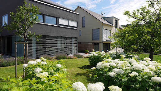 Rosenrot Gartenbau GmbH Landschaftsgärtner und Gartenbau