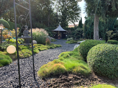 Latropia Gartendesign GmbH
