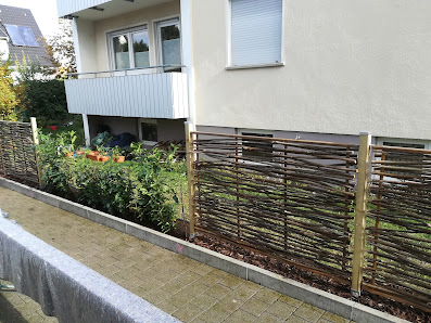 Johannes Frank Dienstleistungen e. Kfm. rond oms heiligs Häusle ond Gärtle...